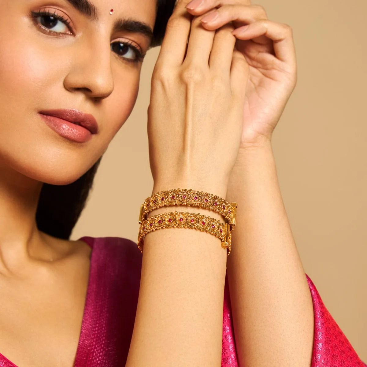 Antique Bangle 160746