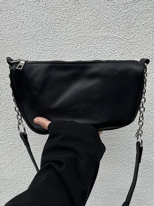 CHAIN LEATHER MESSENGER BAG LET3048