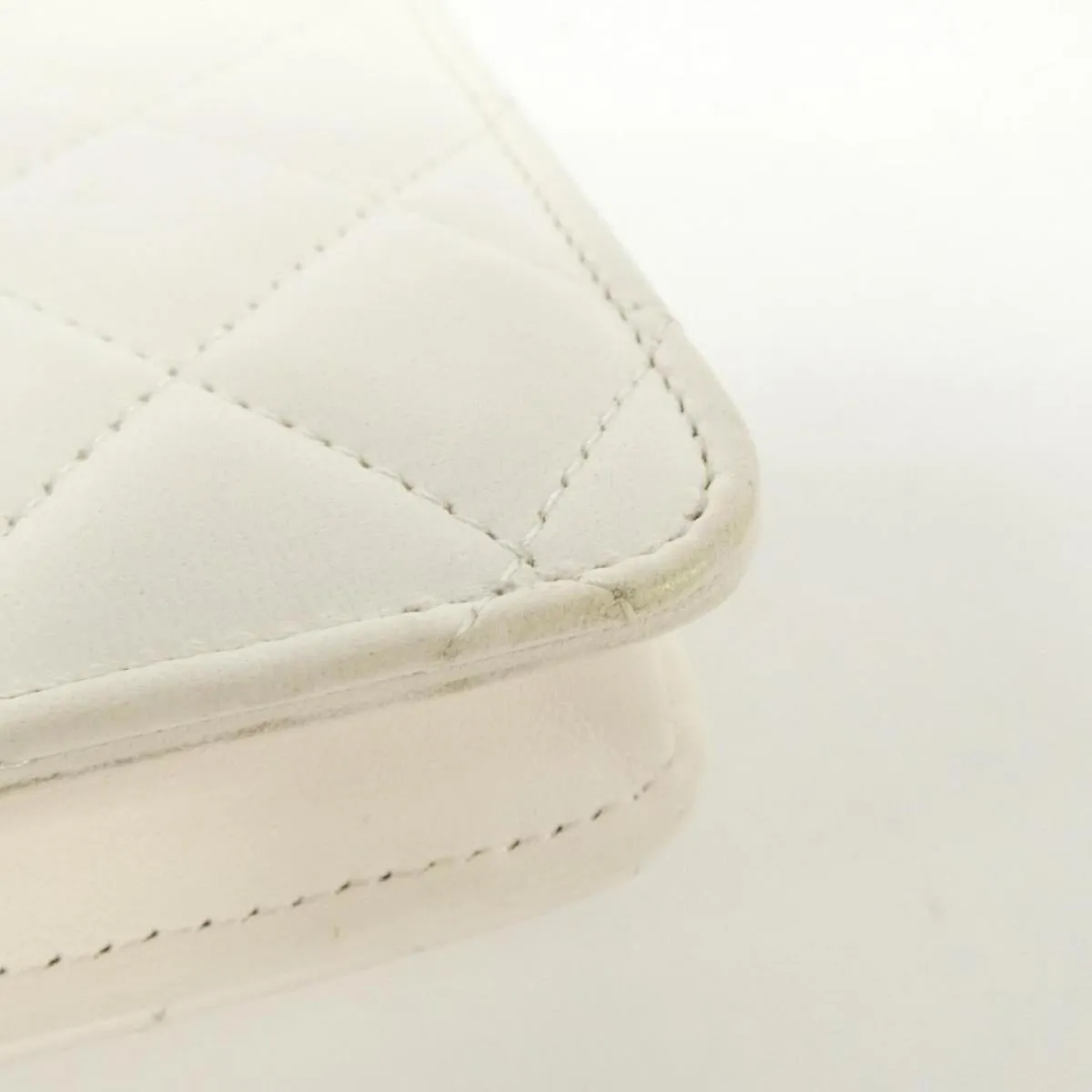 Chanel 80982 Chain Wallet