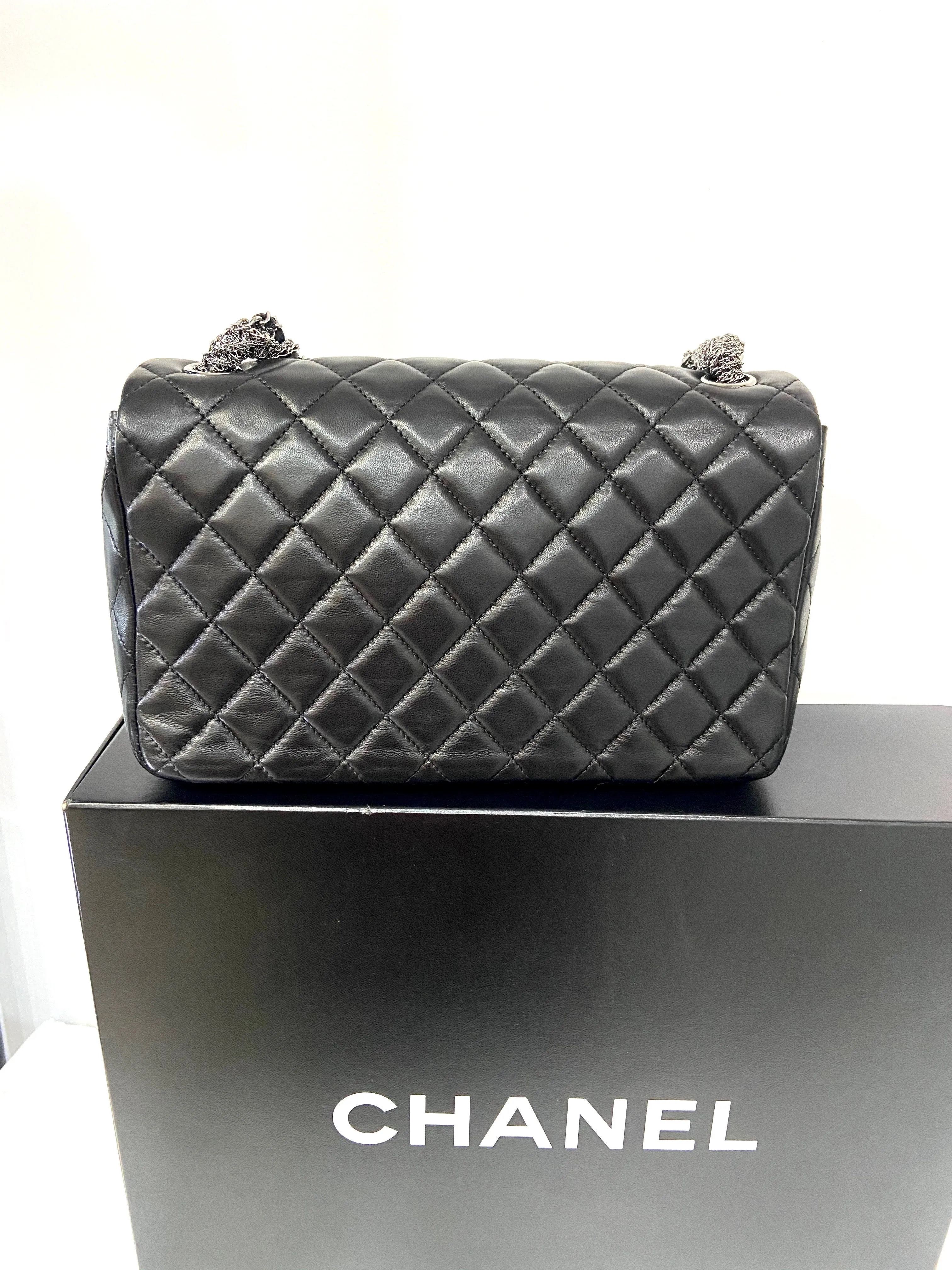 CHANEL CC WESTMINSTER PEARL FLAP LAMBSKIN BAG