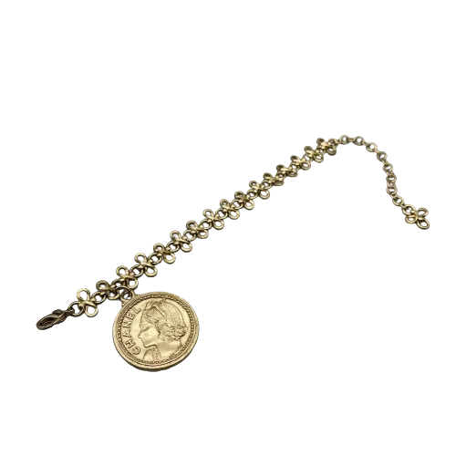 CHANEL - Vintage 03P Side Portrait '5' Medallion Chain Gold '' Bracelet