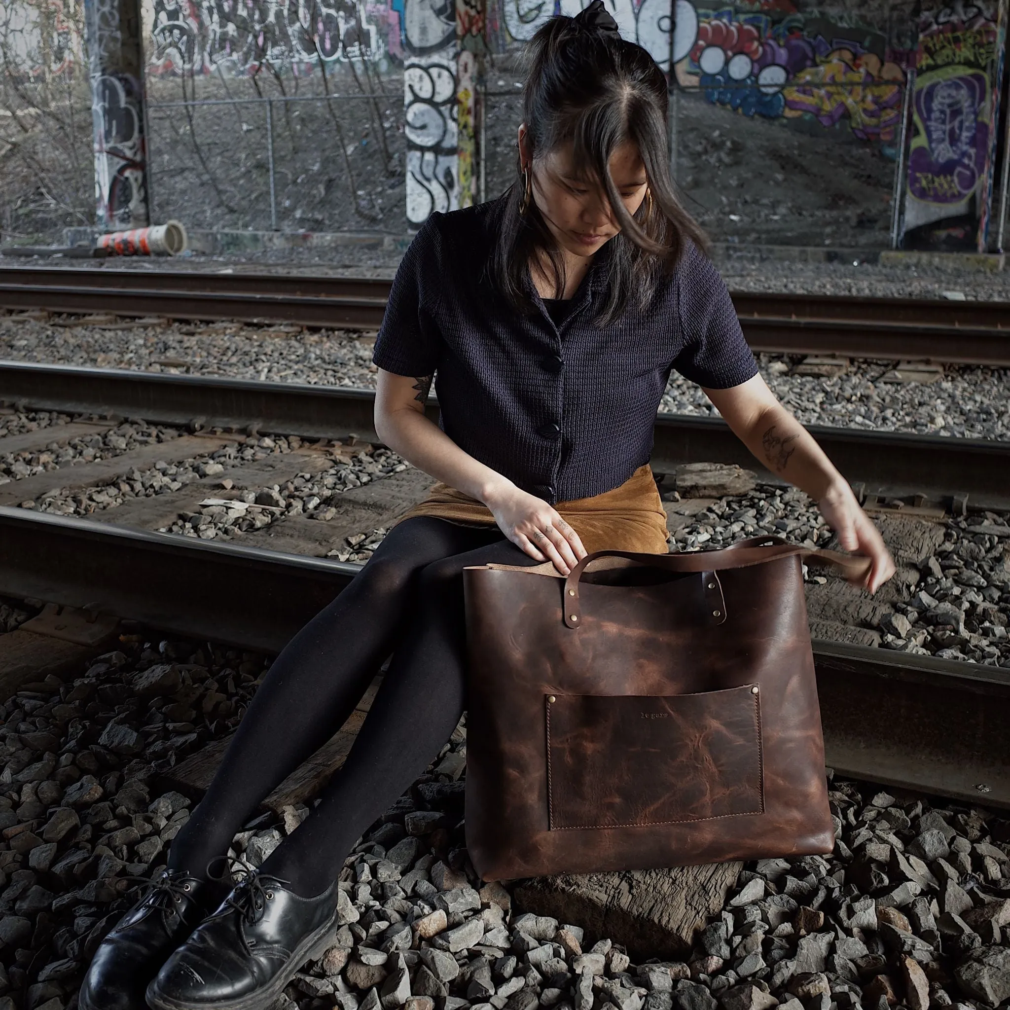 Dunham Leather Tote Bag – Dark Brown Edition