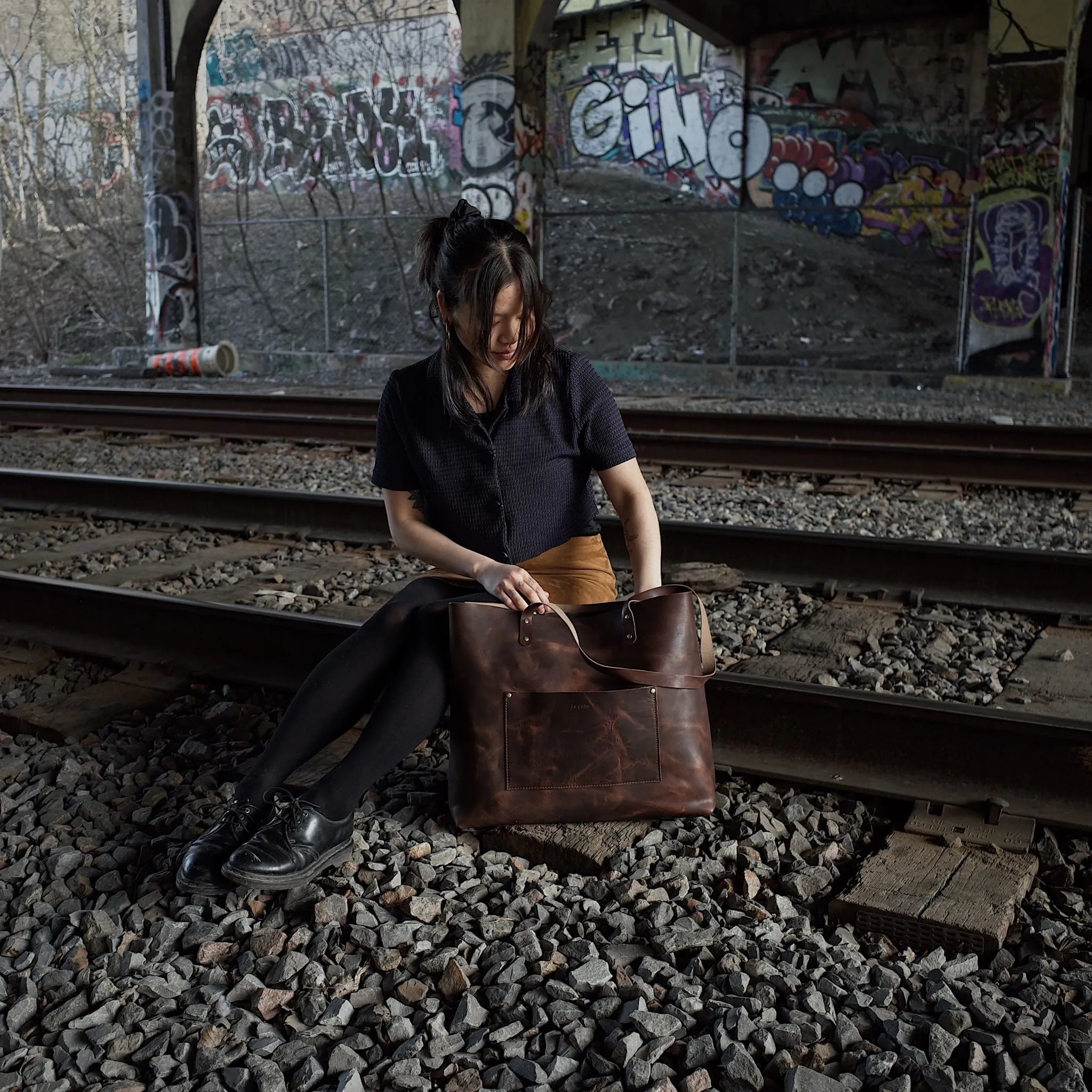 Dunham Leather Tote Bag – Dark Brown Edition