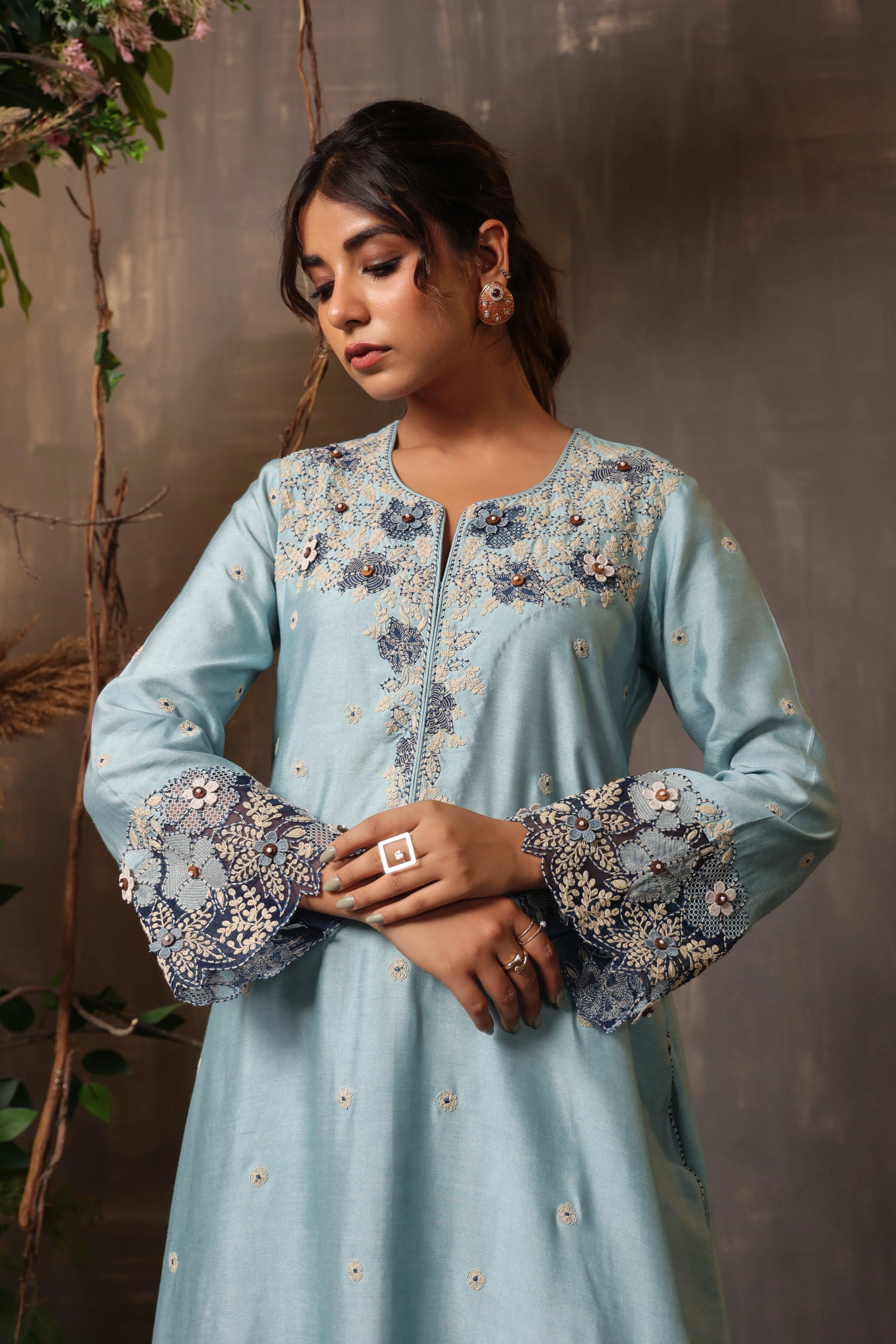 Gulshan Applique Kurta Set Blue