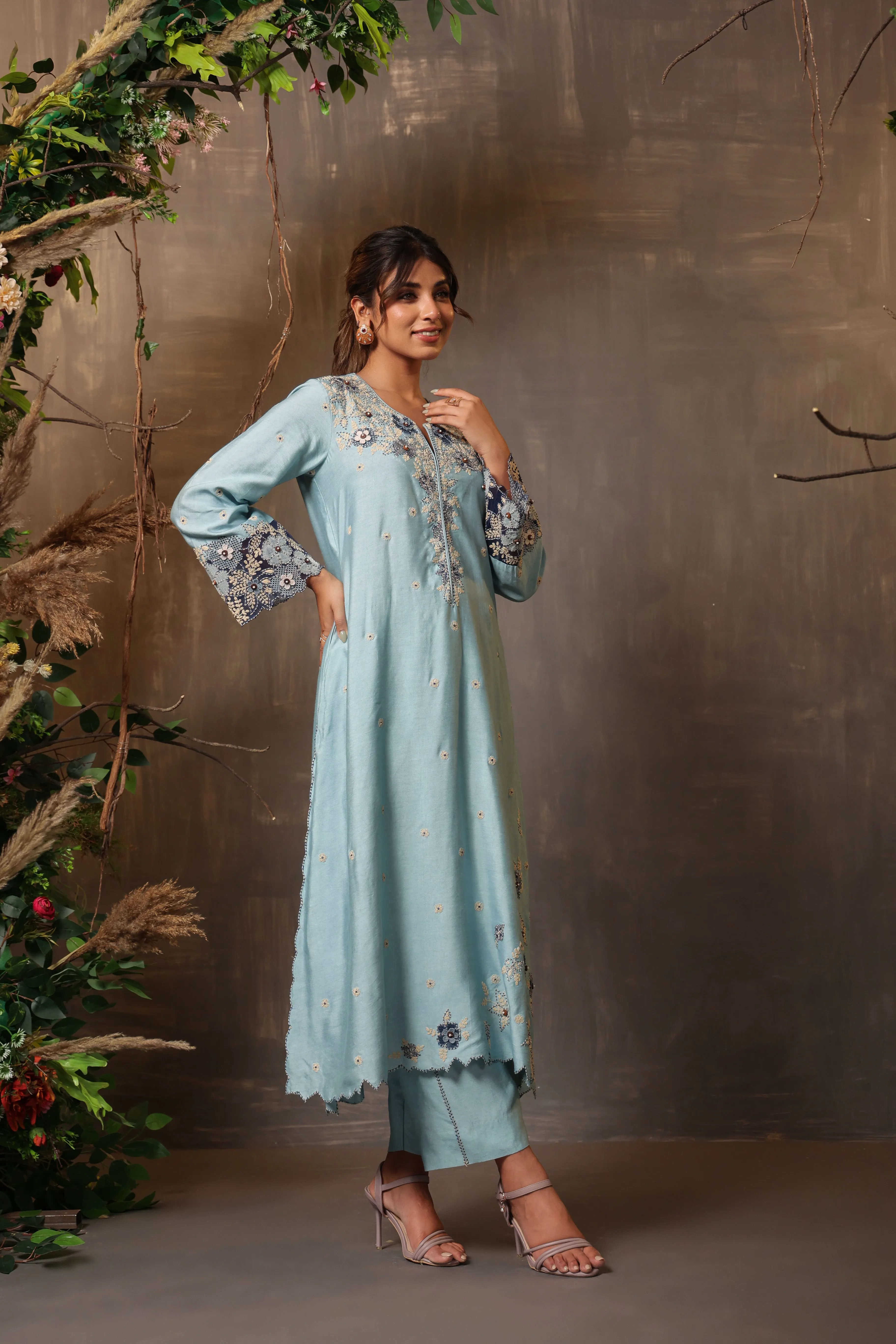 Gulshan Applique Kurta Set Blue