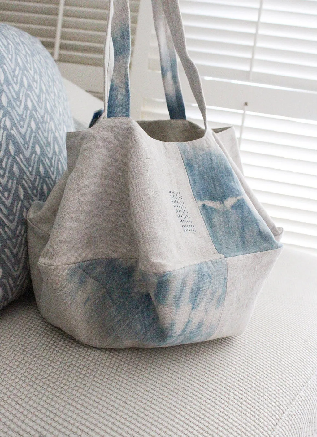 Indigo Cho-chin Bag