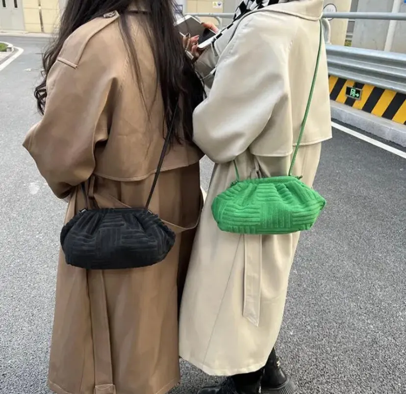 Line Print Bag