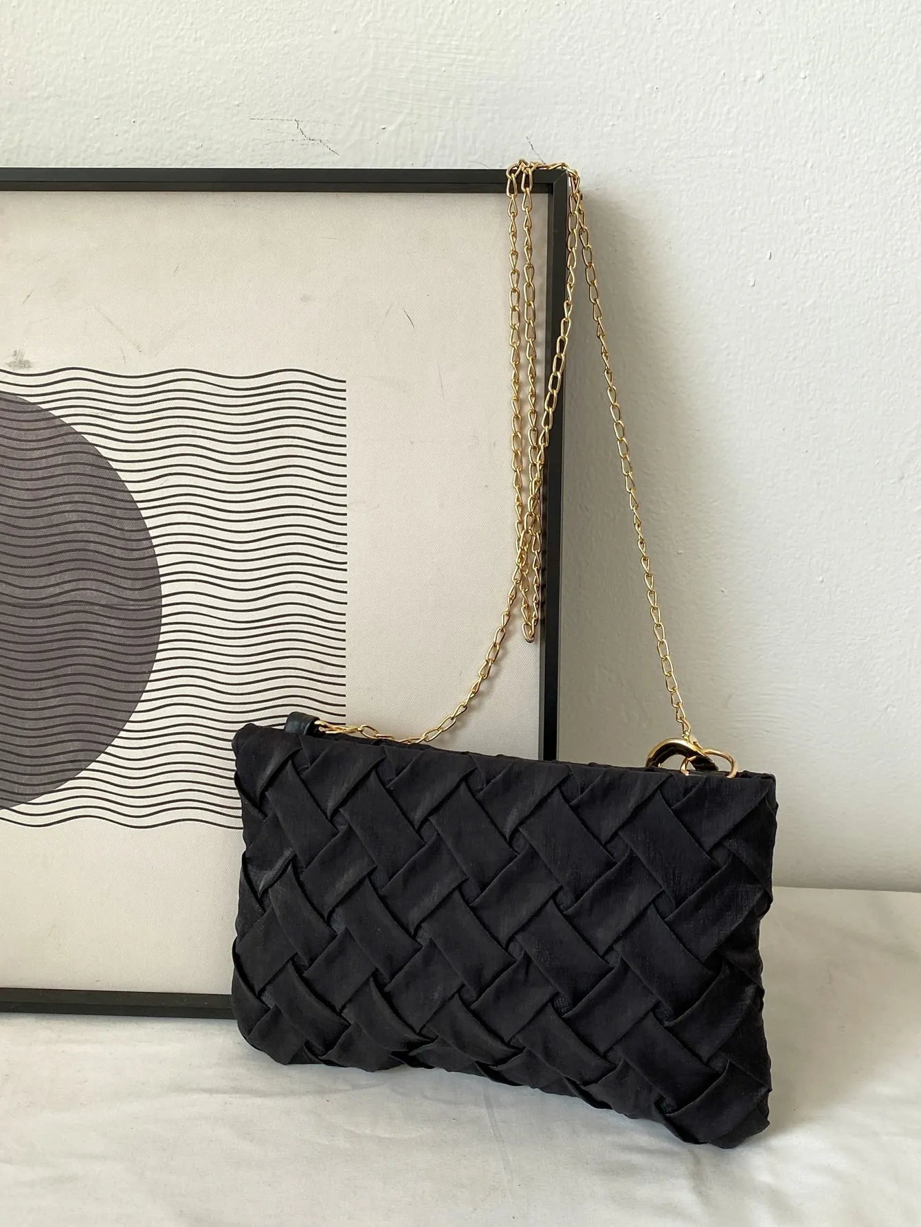 Minimalist Chain Strap Square Bag
