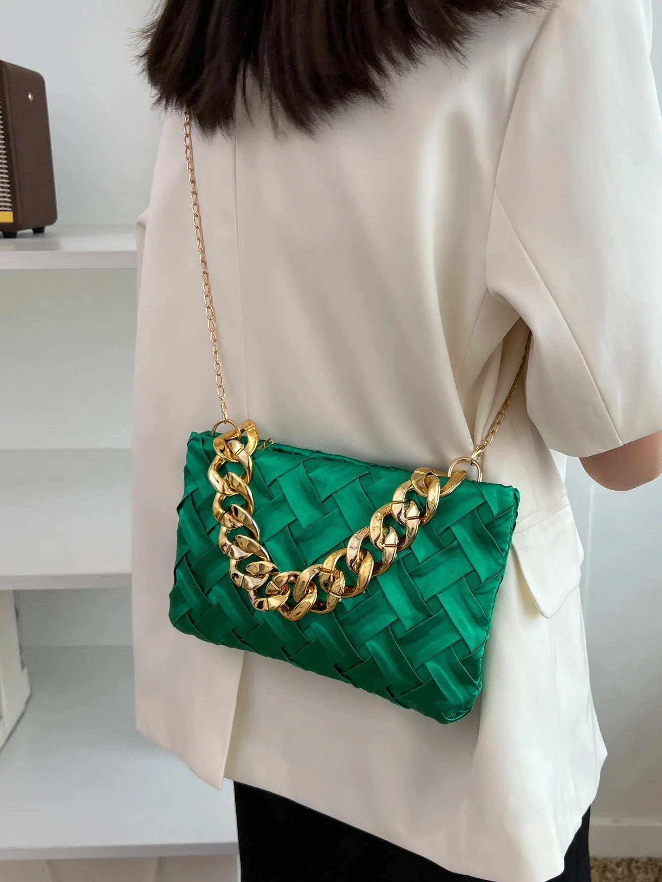 Minimalist Chain Strap Square Bag