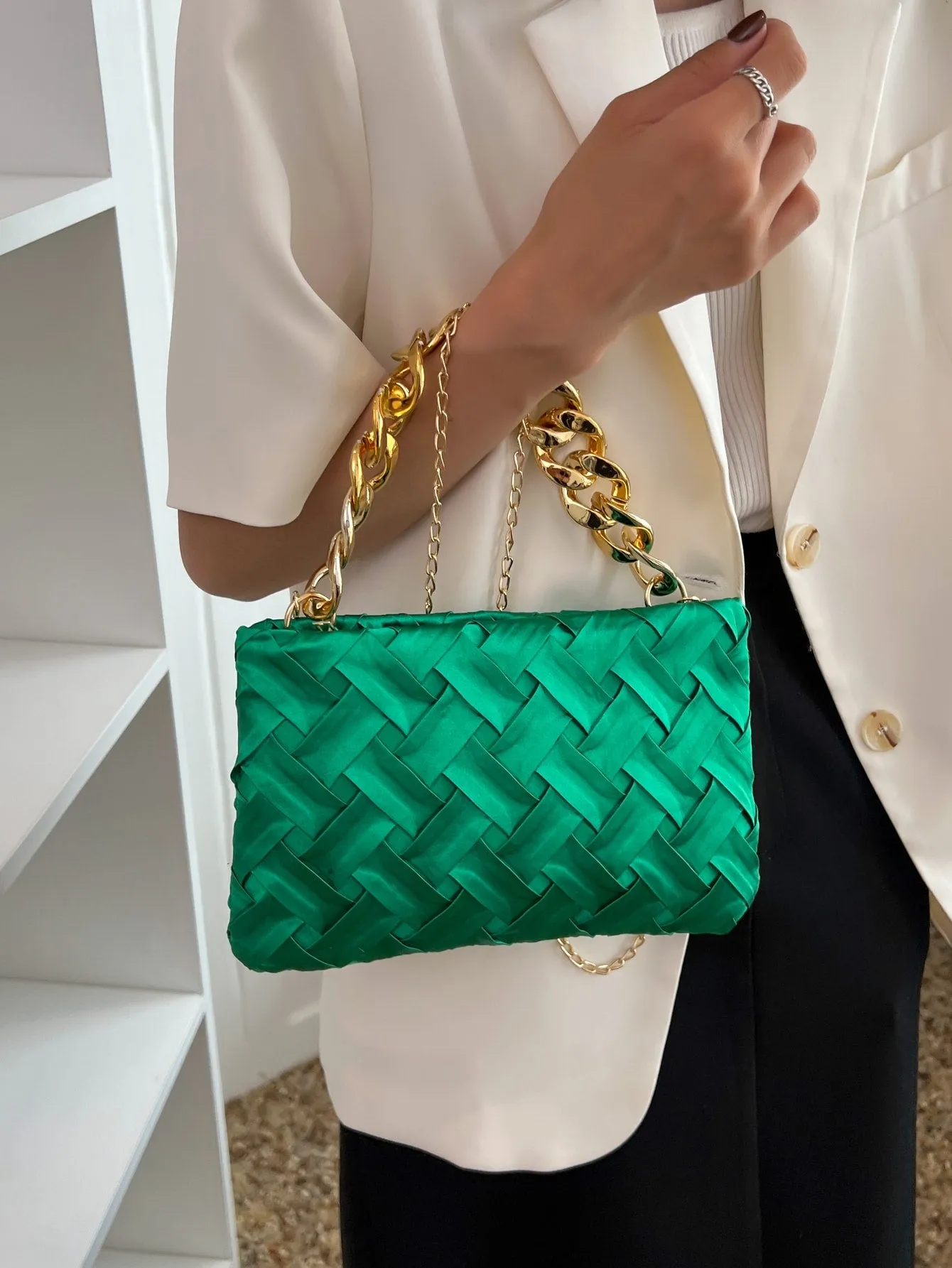 Minimalist Chain Strap Square Bag