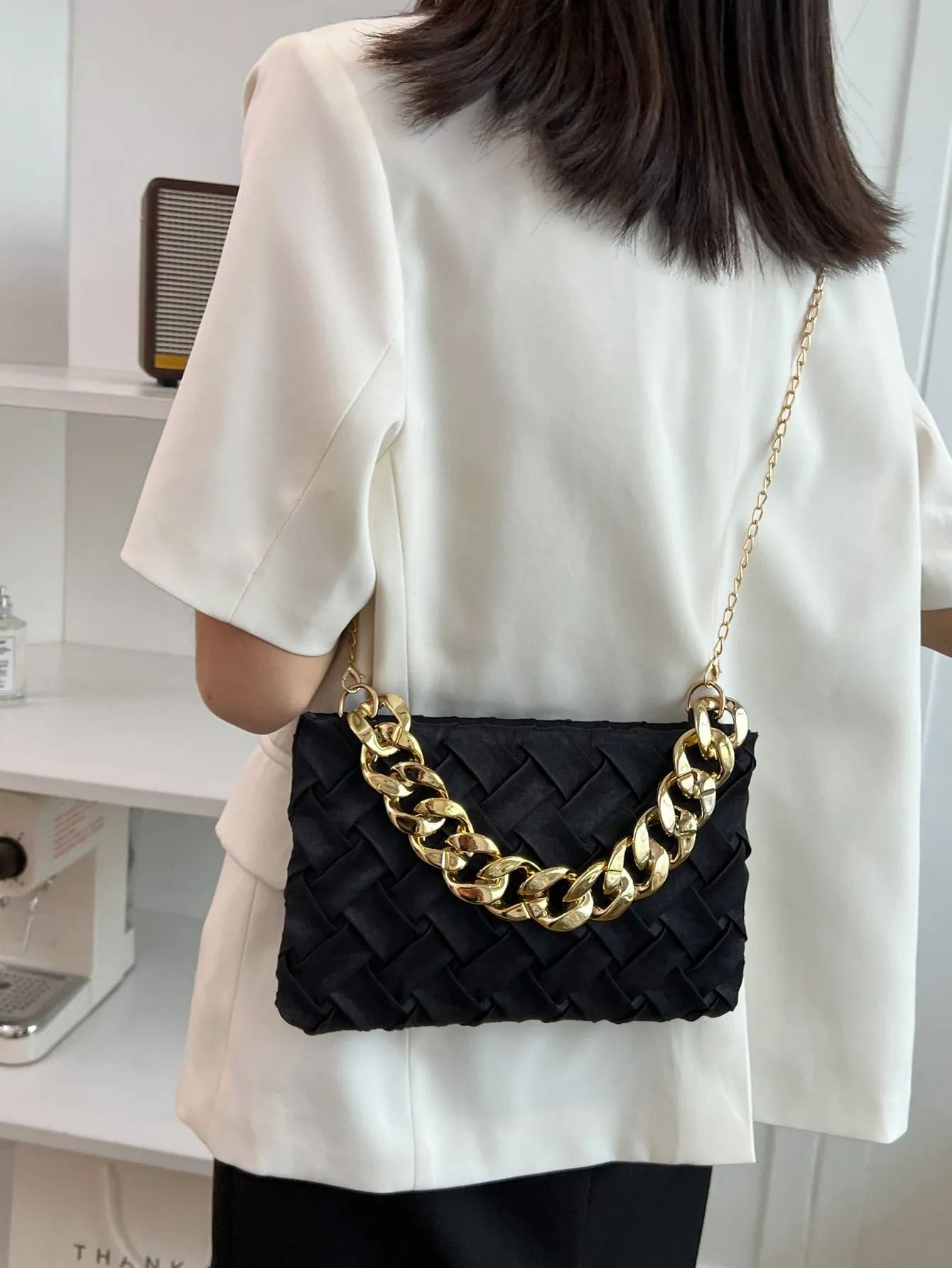 Minimalist Chain Strap Square Bag