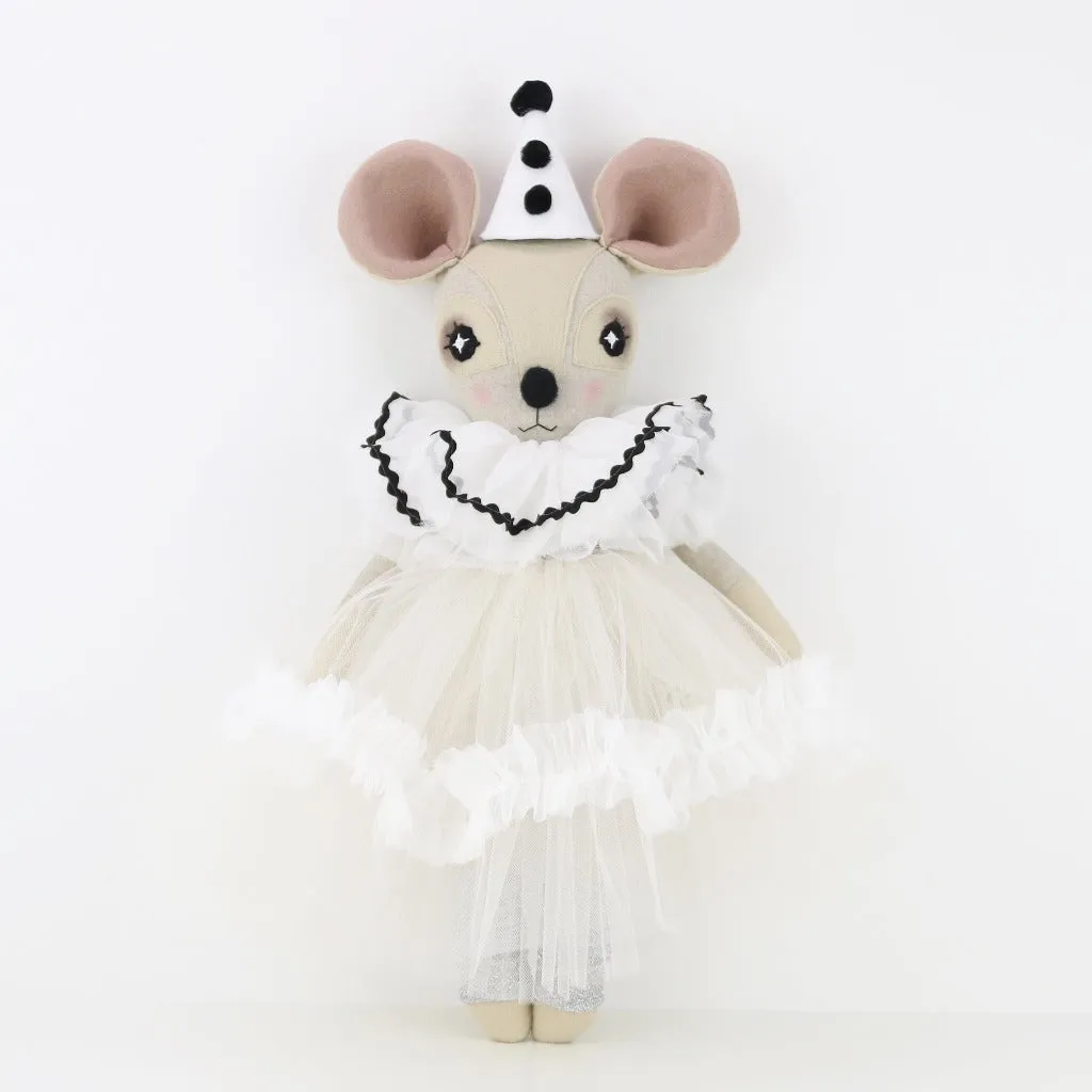 Pierrot Delphine Dormouse
