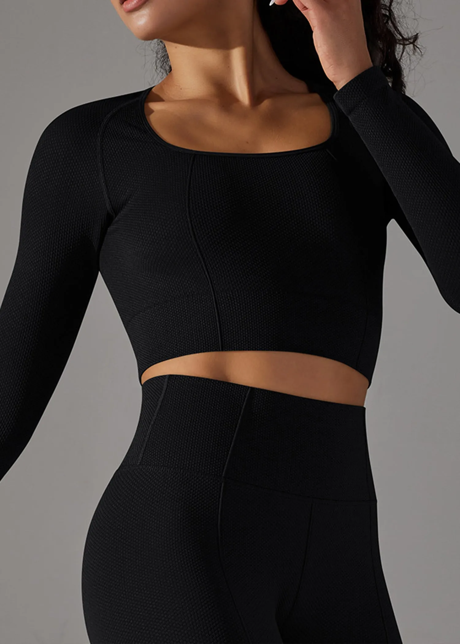 Seamless Polka Dot Cropped  Long Sleeve