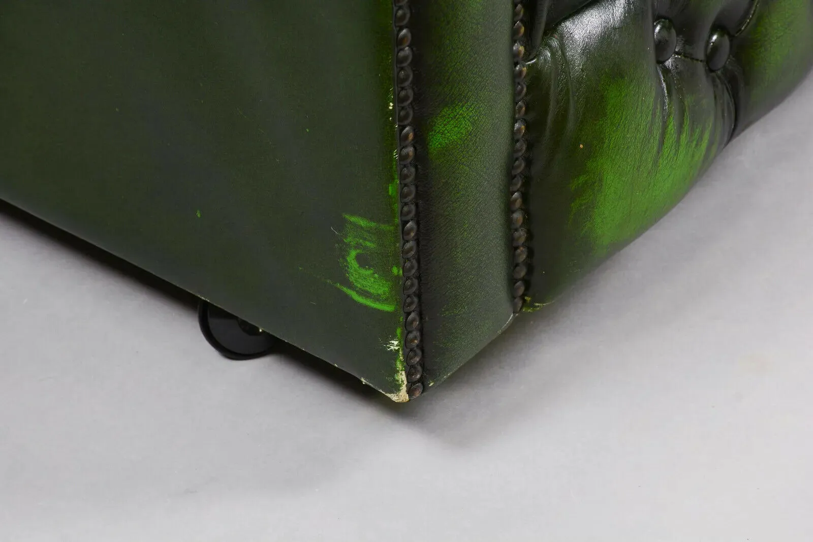 Sofa, British Green Leather Chesterfield 2 Seater, from England, Gorgeous!