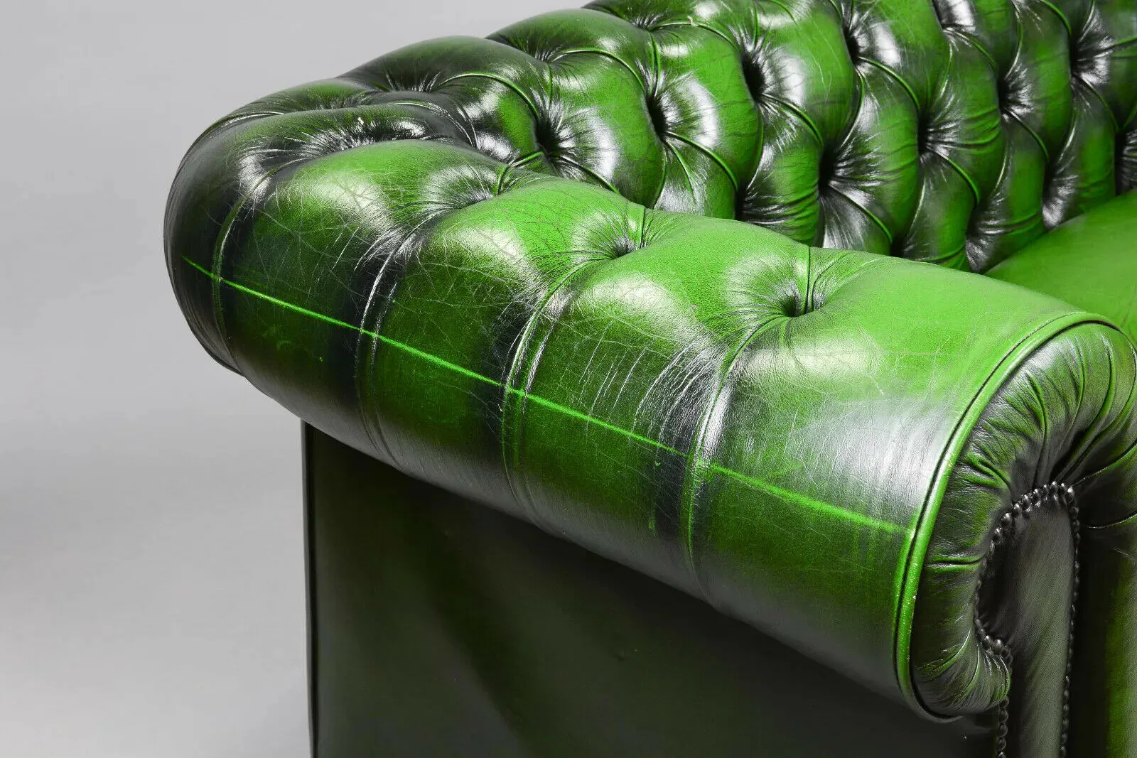 Sofa, British Green Leather Chesterfield 2 Seater, from England, Gorgeous!
